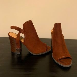 Brown Tosh Covered Block Heel Sandal